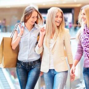 Cómo conseguir diferentes looks con una misma prenda