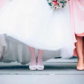 cómo se viste la hermana de la novia